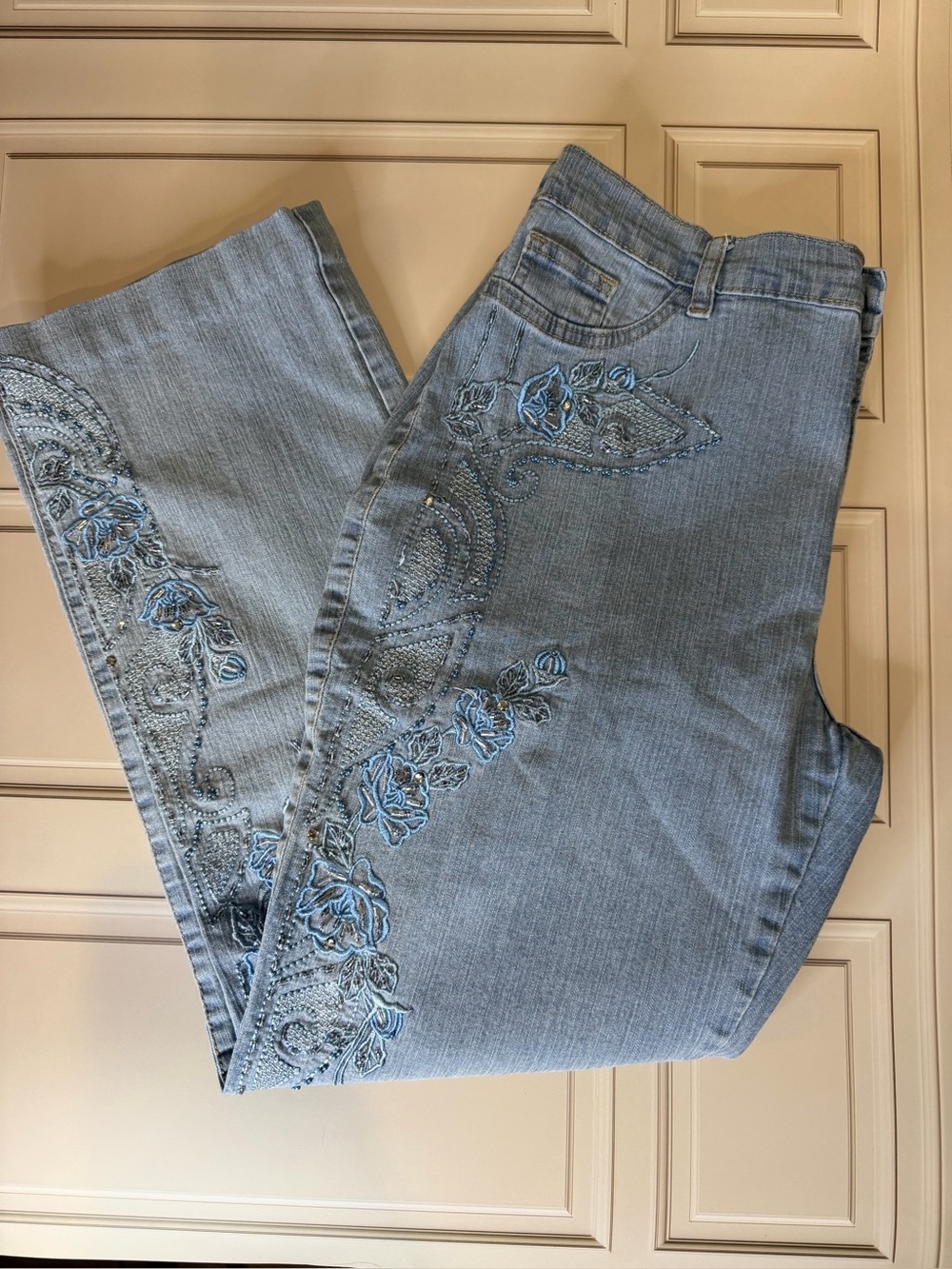 Embroidered Light Blue Straight-Leg Jeans